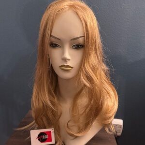 Glamour Golden Blonde Wig